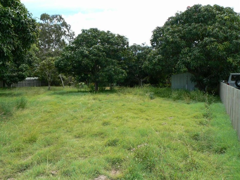 49A Helsham St, Point Vernon QLD 4655
