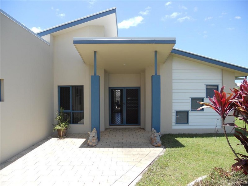 17 Lancaster Ccrt, Urraween QLD 4655