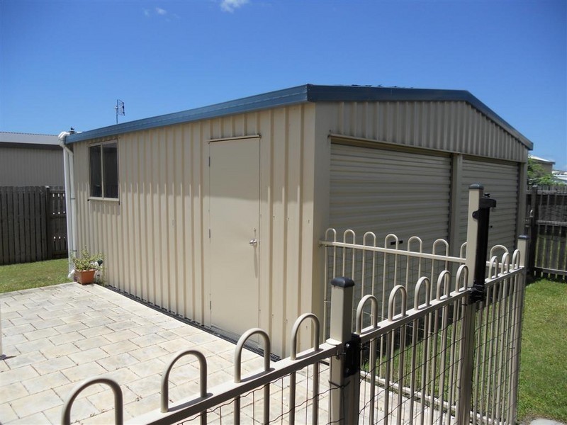 17 Lancaster Ccrt, Urraween QLD 4655