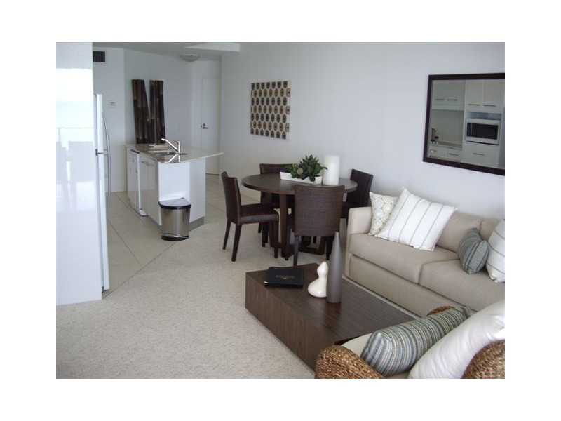 239 Esplanade, Pialba QLD 4655