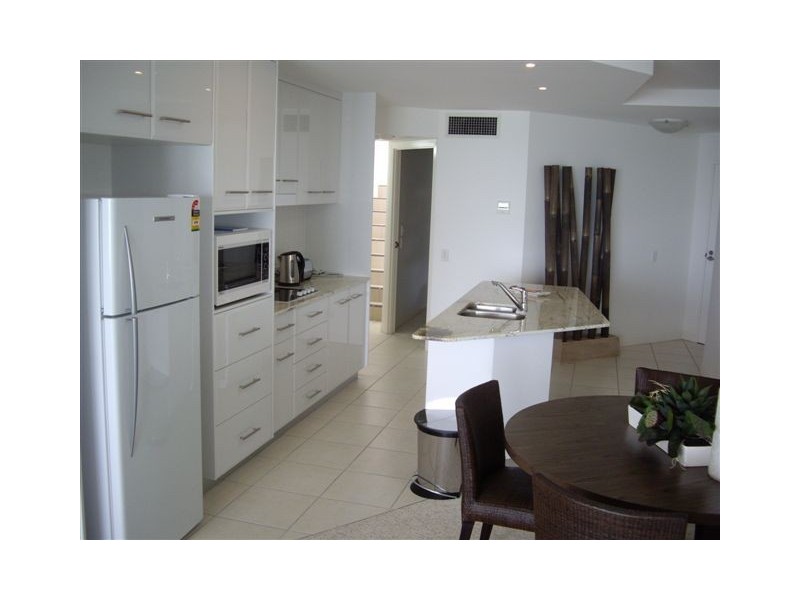 239 Esplanade, Pialba QLD 4655