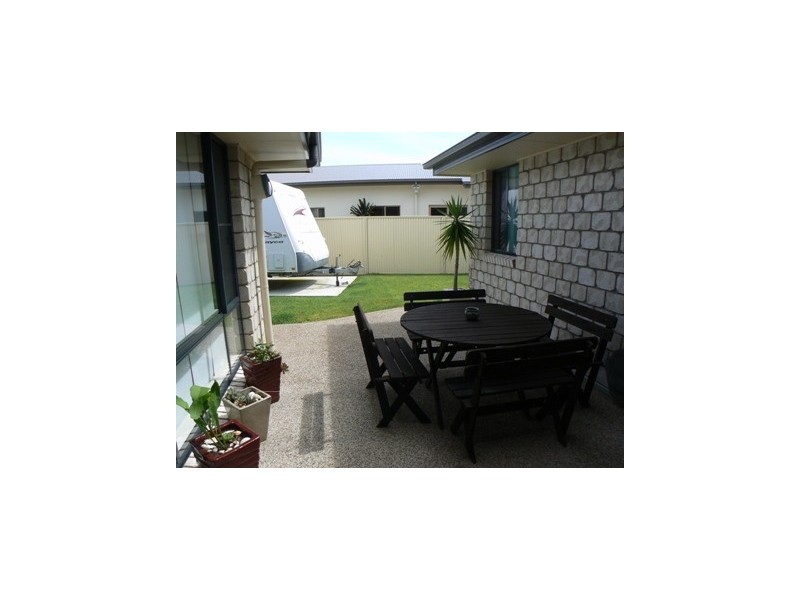 37 Yarrilee Cct, Dundowran QLD 4655