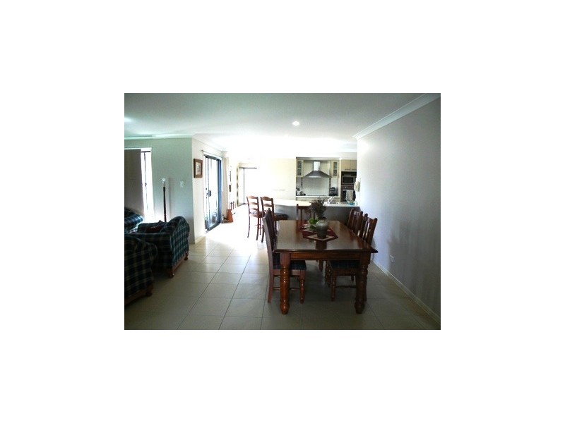 37 Yarrilee Cct, Dundowran QLD 4655