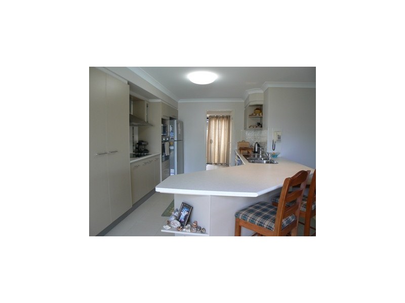 37 Yarrilee Cct, Dundowran QLD 4655