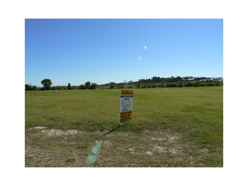 31 Teresa St, Nikenbah QLD 4655