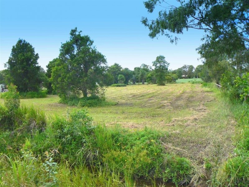 45 Swan Dr, Booral QLD 4655