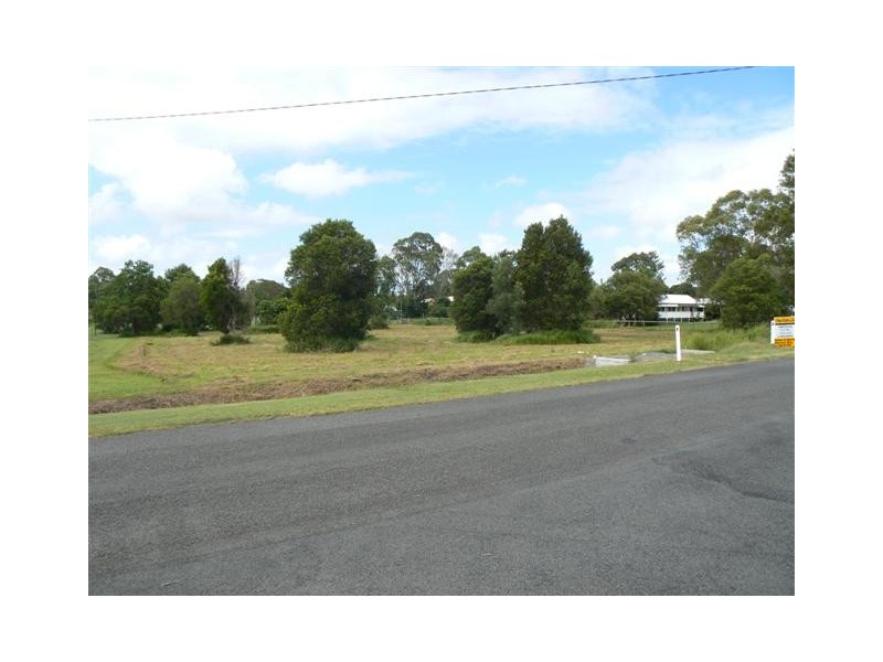 45 Swan Dr, Booral QLD 4655