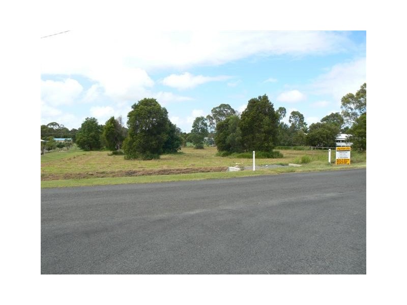 45 Swan Dr, Booral QLD 4655