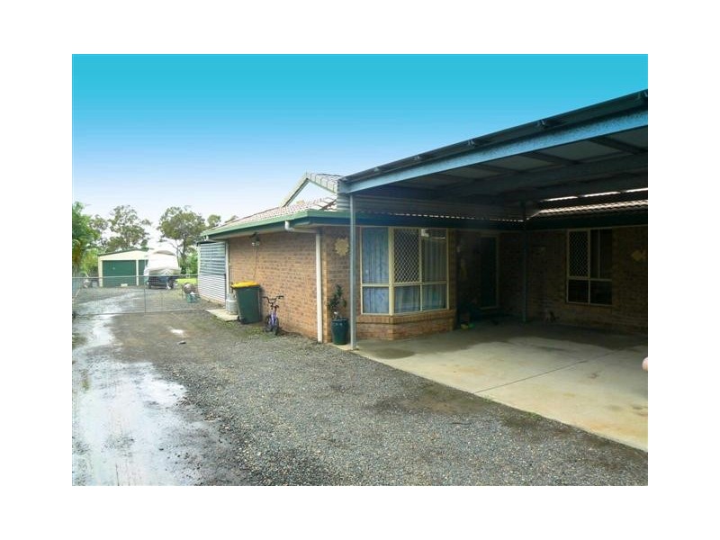 16 Beacon Rd, Booral QLD 4655