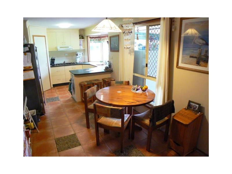 16 Beacon Rd, Booral QLD 4655