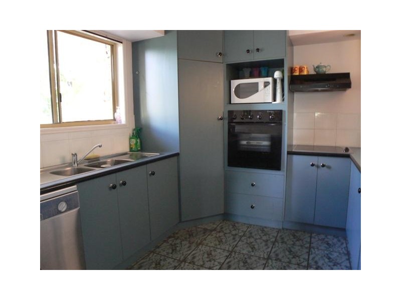 1 Bruce St, Torquay QLD 4655