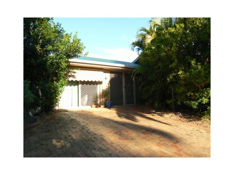 1 Bruce St, Torquay QLD 4655