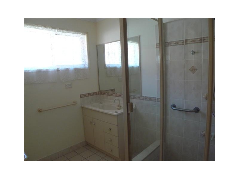 115 Bideford Street, Torquay QLD 4655