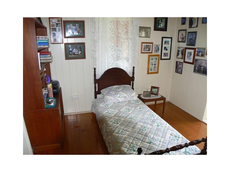 9 Union St, Torbanlea QLD 4662