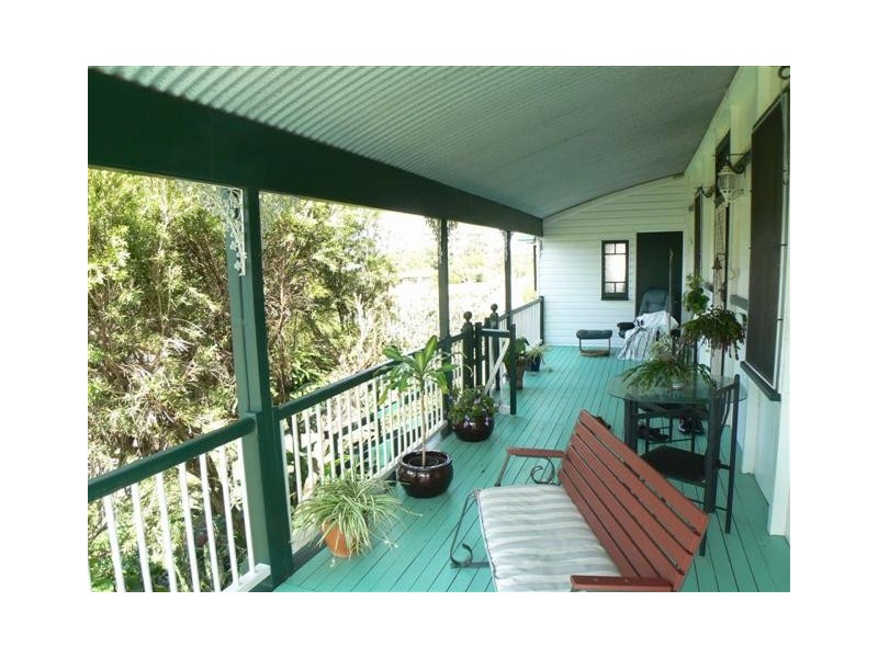 9 Union St, Torbanlea QLD 4662