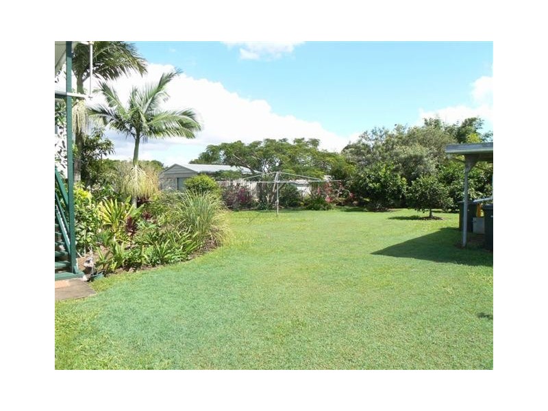 9 Union St, Torbanlea QLD 4662