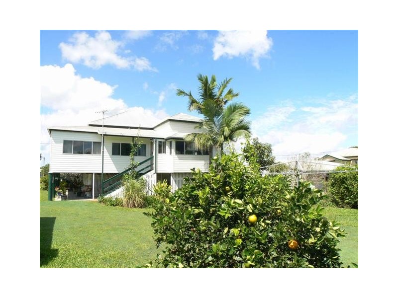 9 Union St, Torbanlea QLD 4662