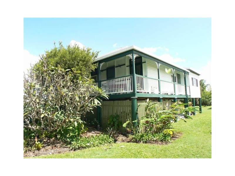 9 Union St, Torbanlea QLD 4662