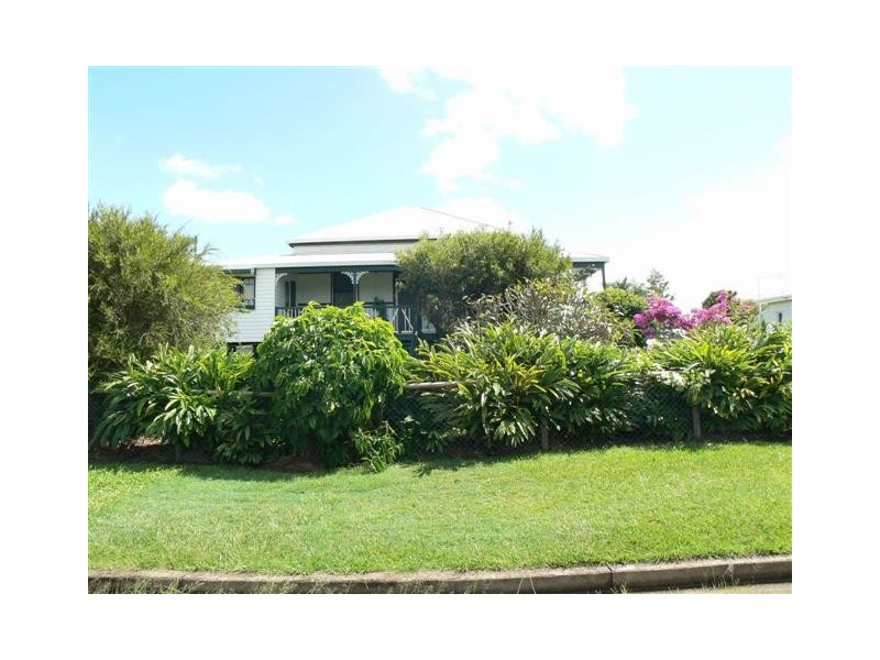 9 Union St, Torbanlea QLD 4662