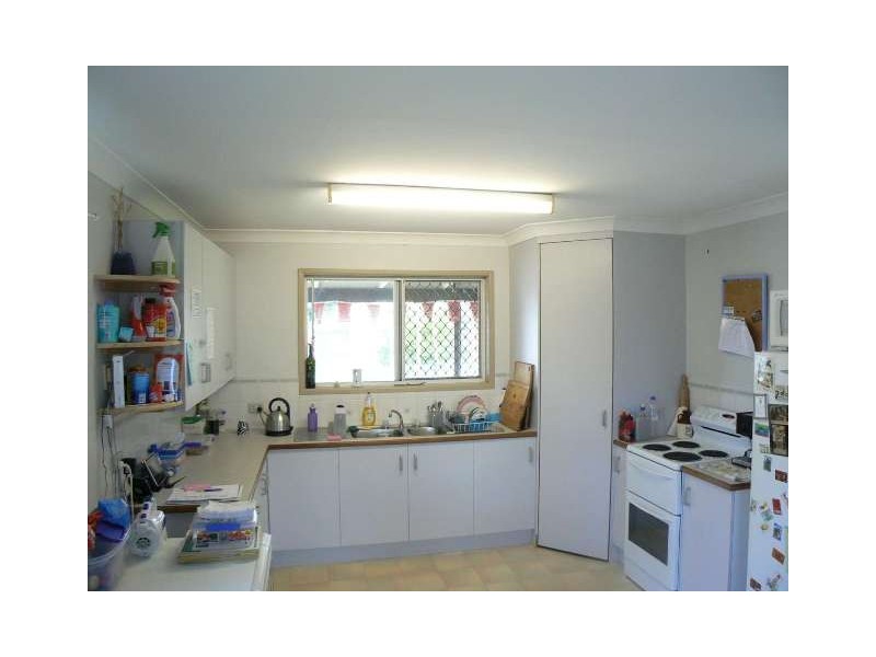 4 Bangalow Ct, Kawungan QLD 4655