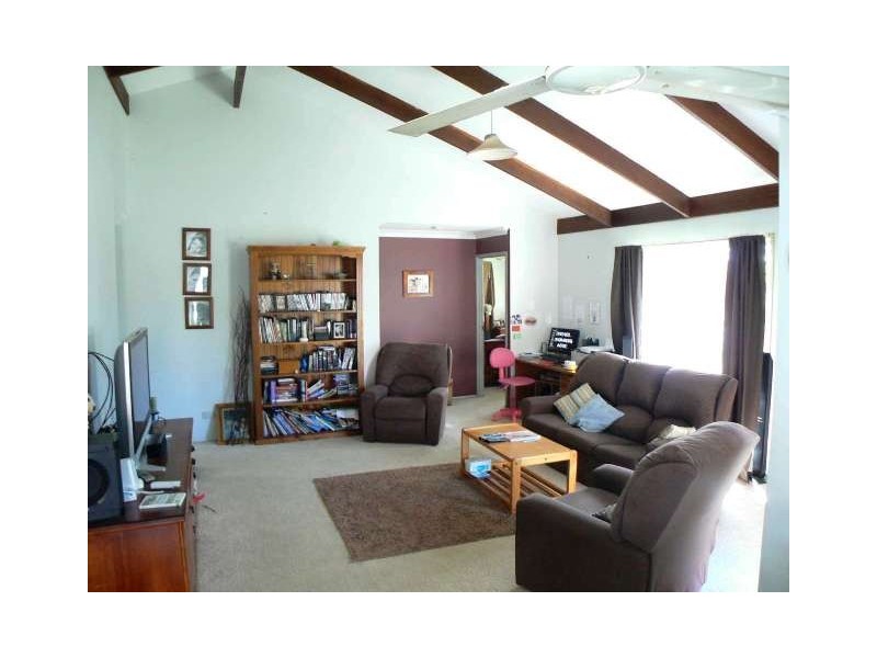 4 Bangalow Ct, Kawungan QLD 4655