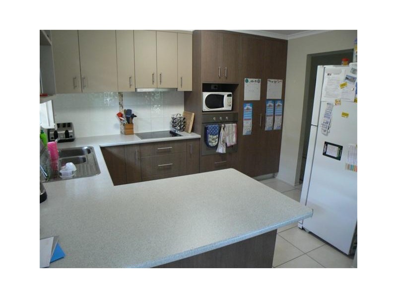 61 Queens Rd, Scarness QLD 4655