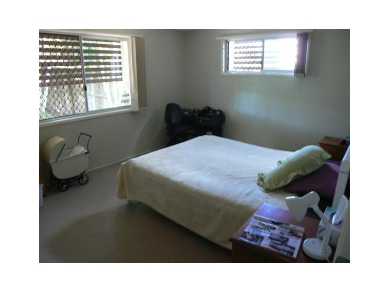 61 Queens Rd, Scarness QLD 4655