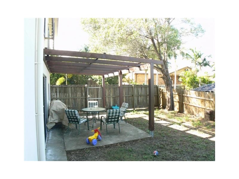 U 1+2 / 63 Queens Rd, Scarness QLD 4655