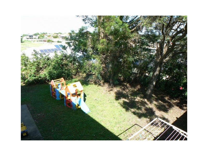 U 1+2 / 63 Queens Rd, Scarness QLD 4655