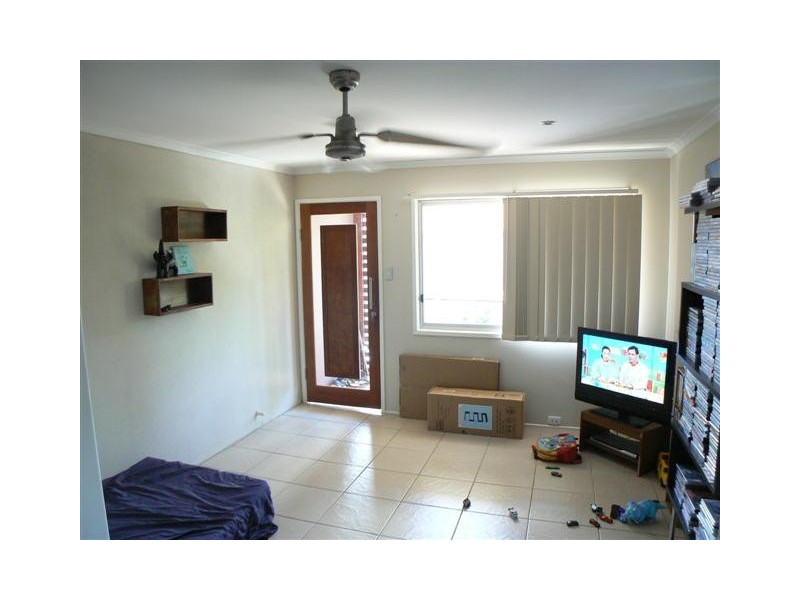 U 1+2 / 63 Queens Rd, Scarness QLD 4655