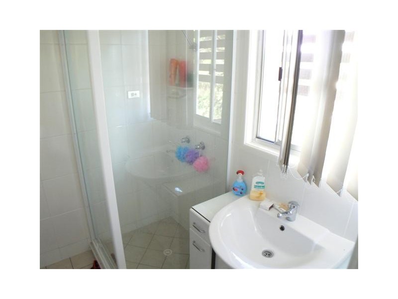 U 1+2 / 63 Queens Rd, Scarness QLD 4655