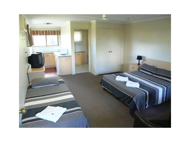 U2/1 Shell St, Urangan QLD 4655