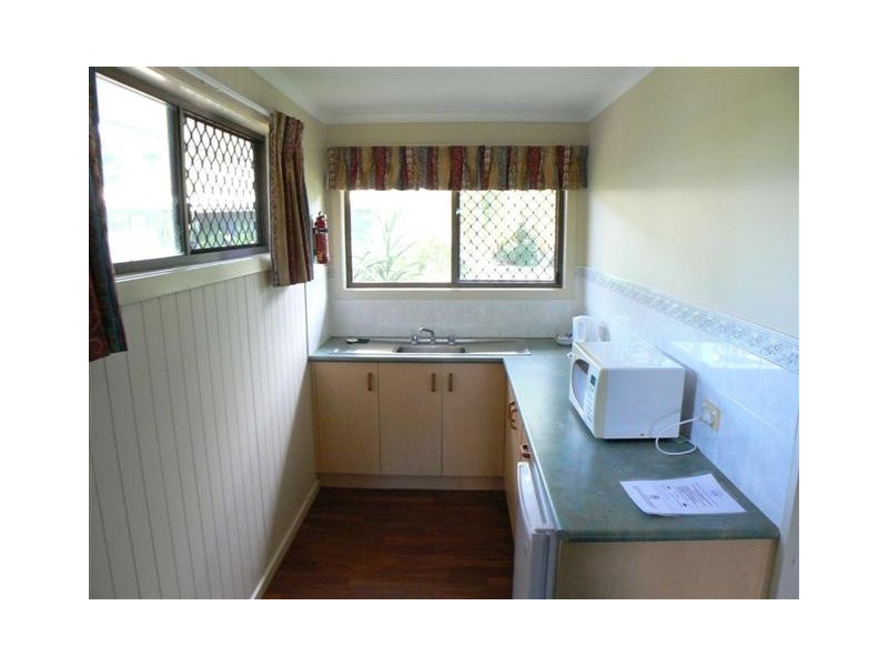 U2/1 Shell St, Urangan QLD 4655