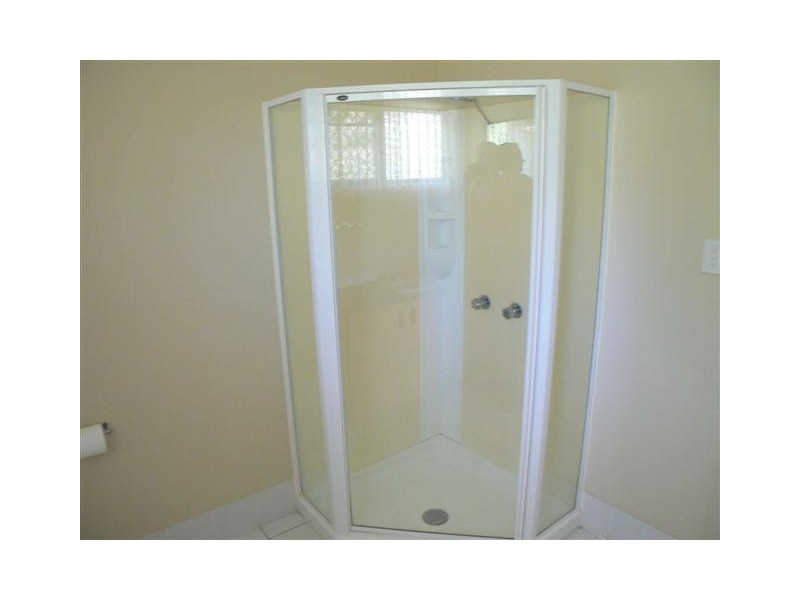 U2/1 Shell St, Urangan QLD 4655