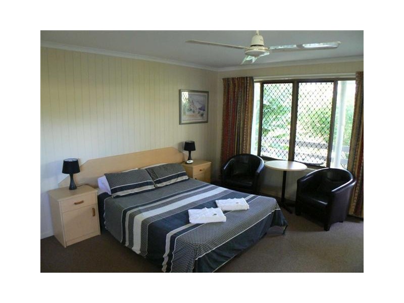 U2/1 Shell St, Urangan QLD 4655