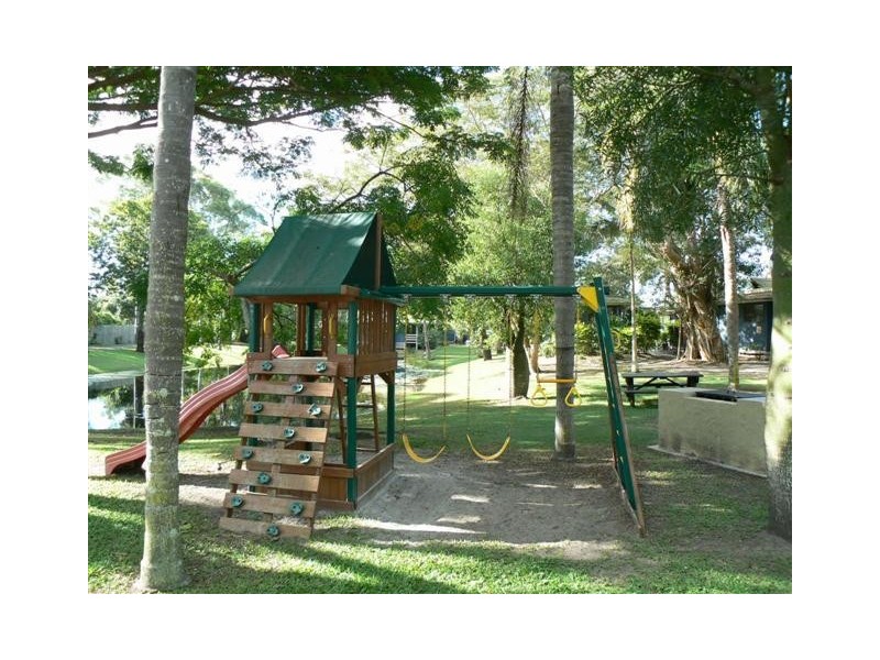 U2/1 Shell St, Urangan QLD 4655