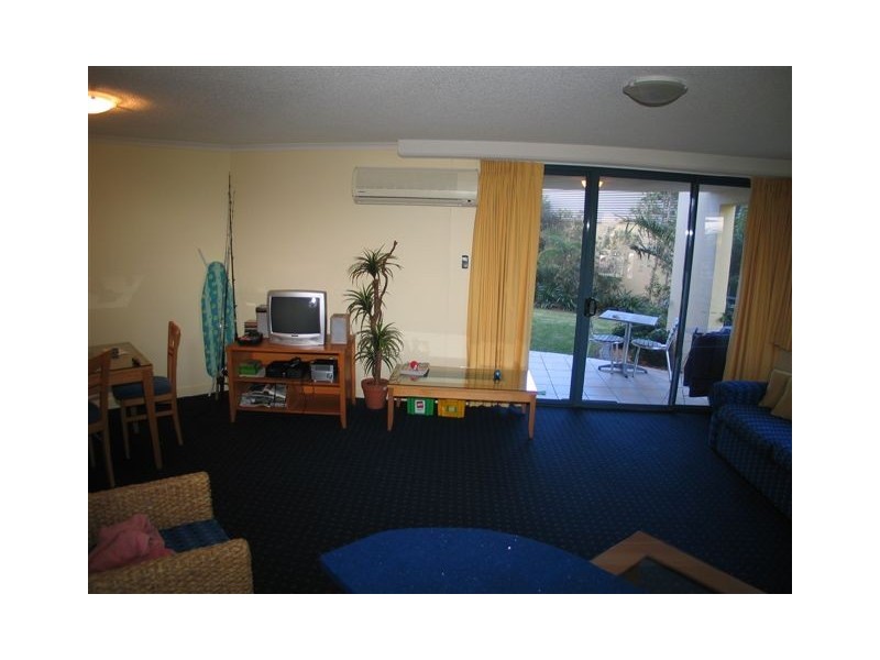 129 Mantra Resort, Buccaneer Dr, Urangan QLD 4655