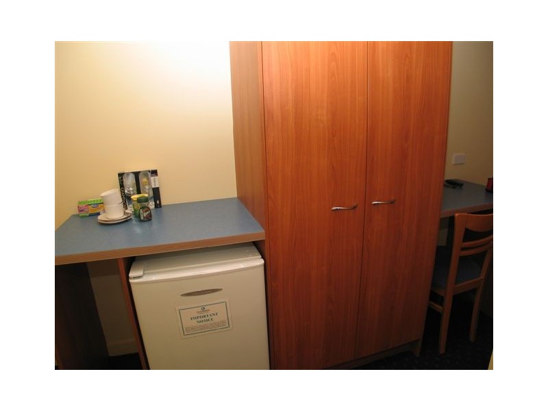 129 Mantra Resort, Buccaneer Dr, Urangan QLD 4655