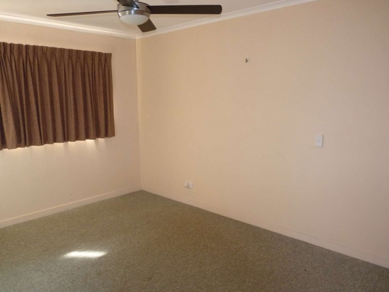 8/479 Esplanade, Torquay QLD 4655