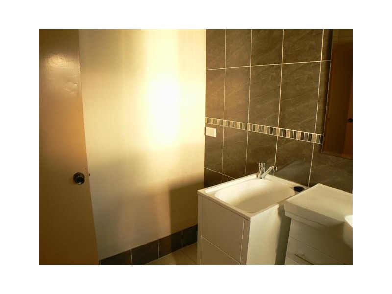 8/479 Esplanade, Torquay QLD 4655