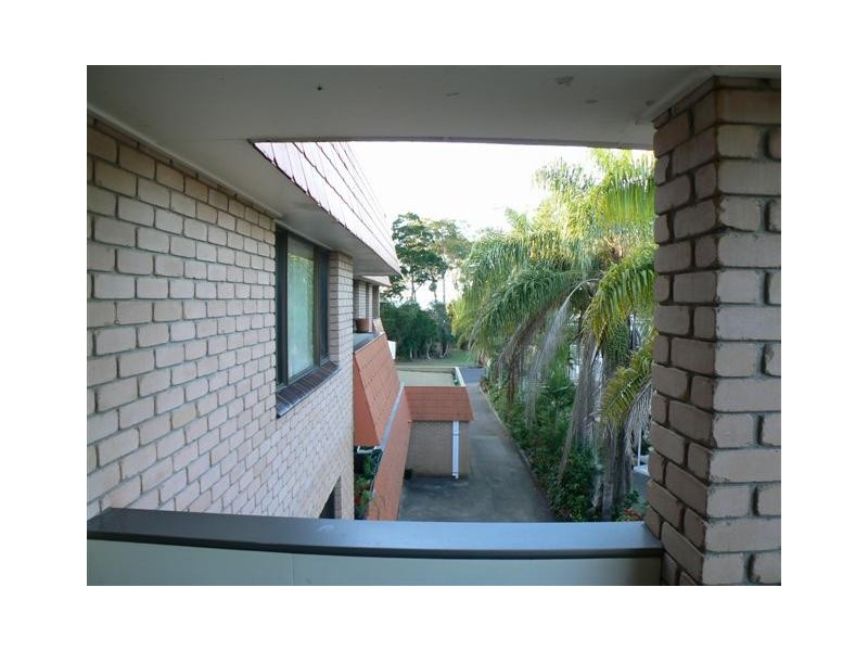 8/479 Esplanade, Torquay QLD 4655