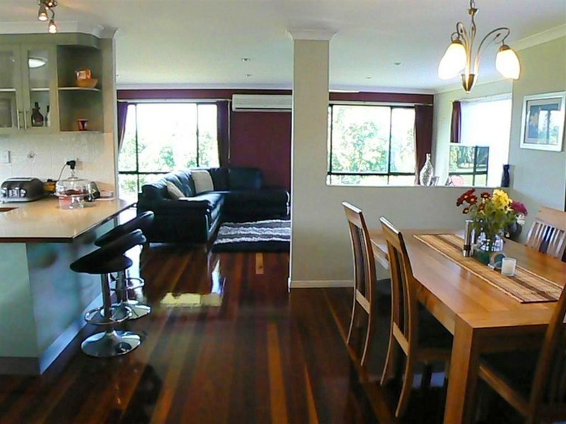 113 Swan Dr, Booral QLD 4655