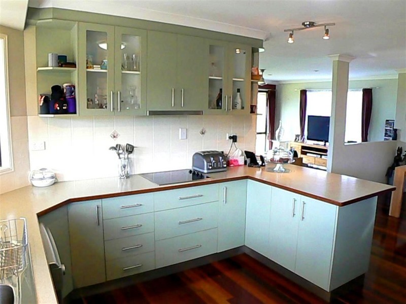 113 Swan Dr, Booral QLD 4655