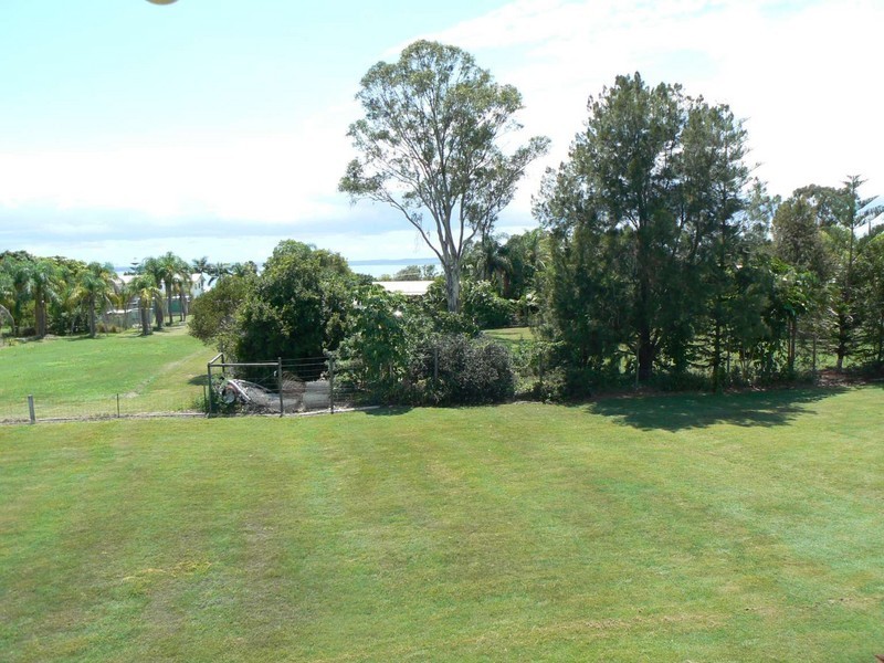 113 Swan Dr, Booral QLD 4655