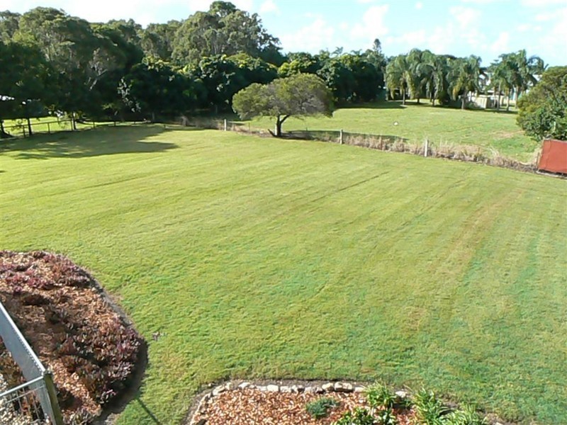 113 Swan Dr, Booral QLD 4655