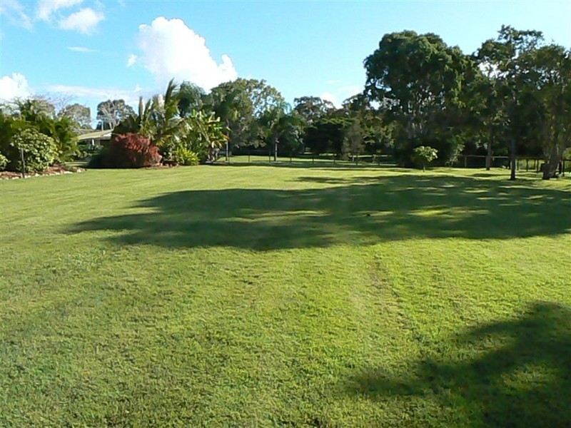 113 Swan Dr, Booral QLD 4655