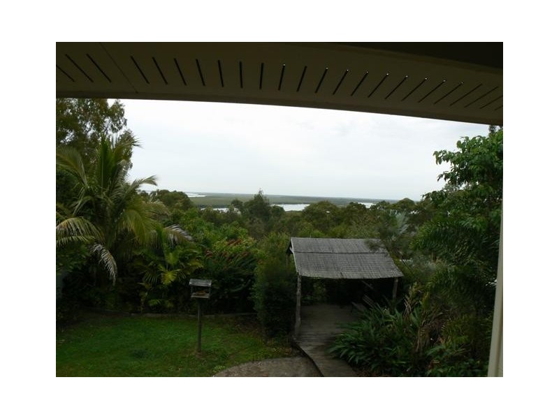 92 Ariadne St, River Heads QLD 4655