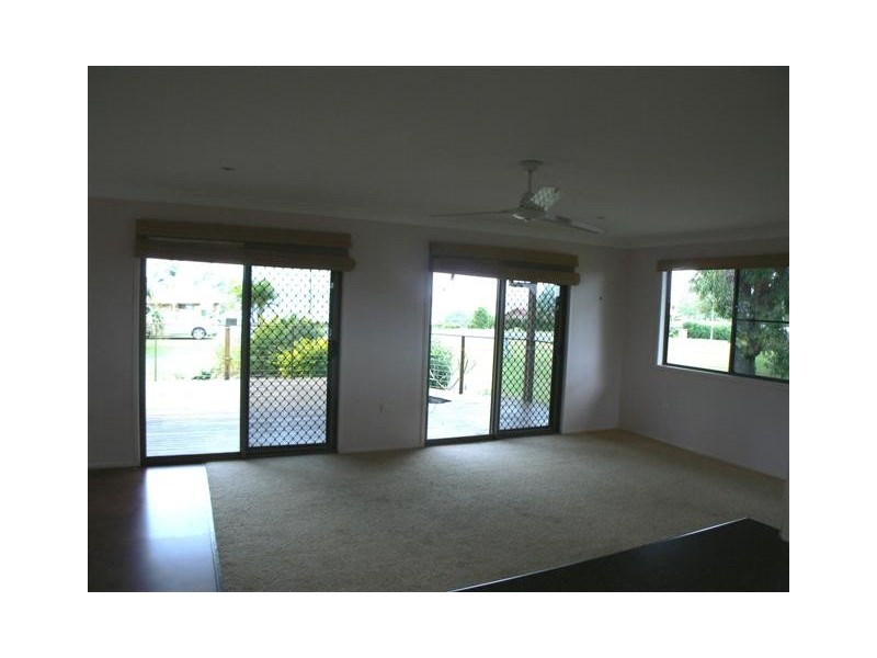 92 Ariadne St, River Heads QLD 4655