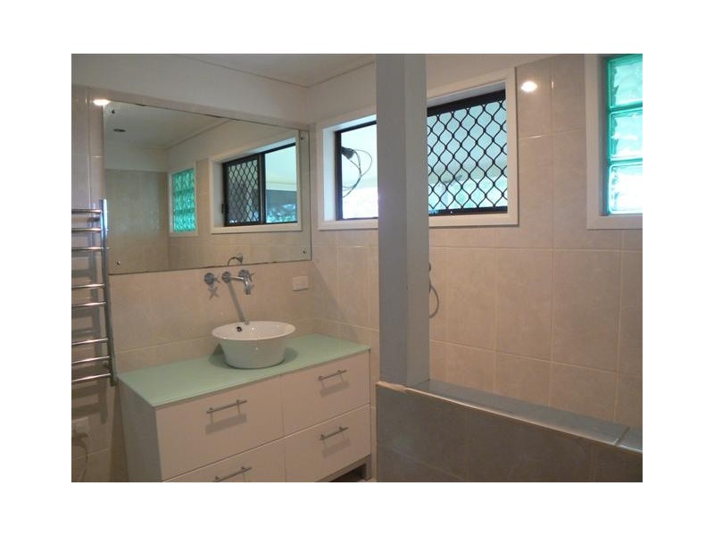 92 Ariadne St, River Heads QLD 4655