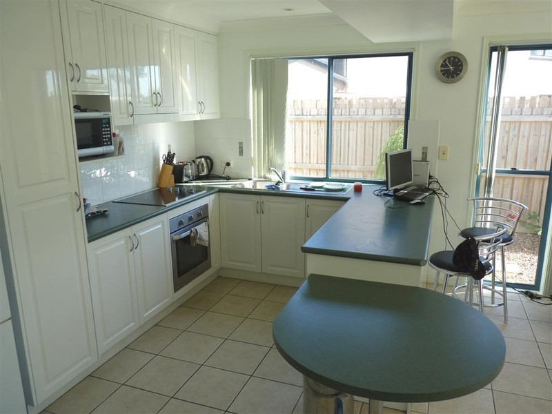 1/83 Ibis Blvd, Eli Waters QLD 4655